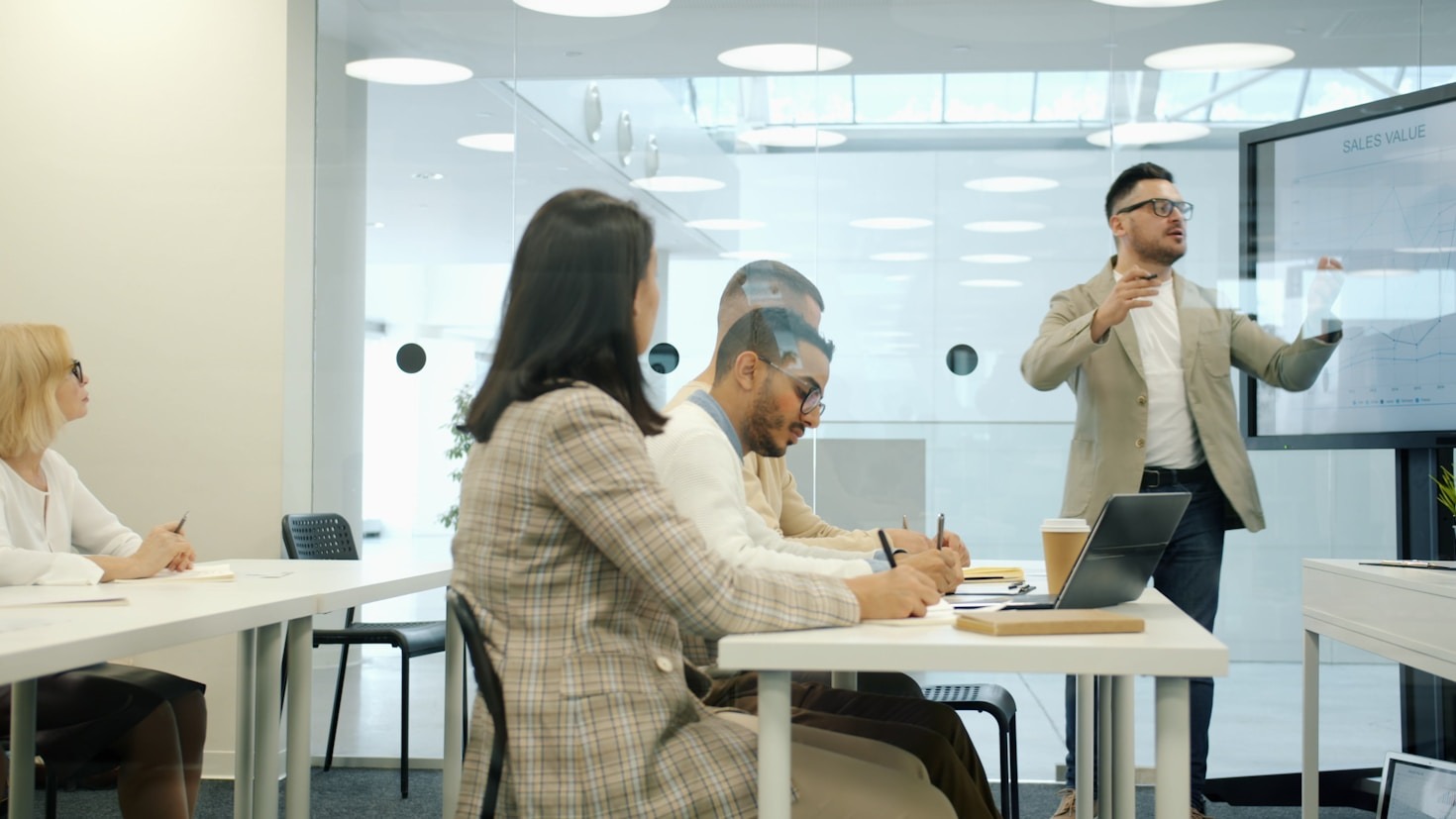 Navigating The Shift To Analytics Engineering